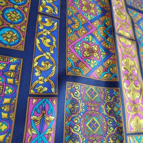 Beautiful Patchwork Print Scarf Luxe Brocade Design Square Fuscia Romantic Dark - Picture 4 of 6